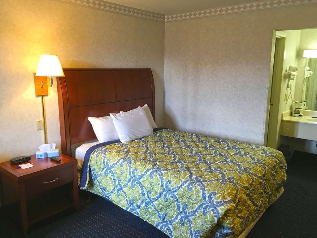 Americas Best Value Inn Of Decatur Phòng bức ảnh